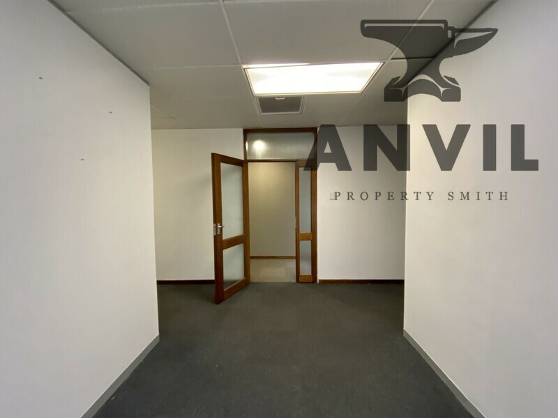 Waterkloof Rand Centre, Pretoria - Suite 11 property image 4