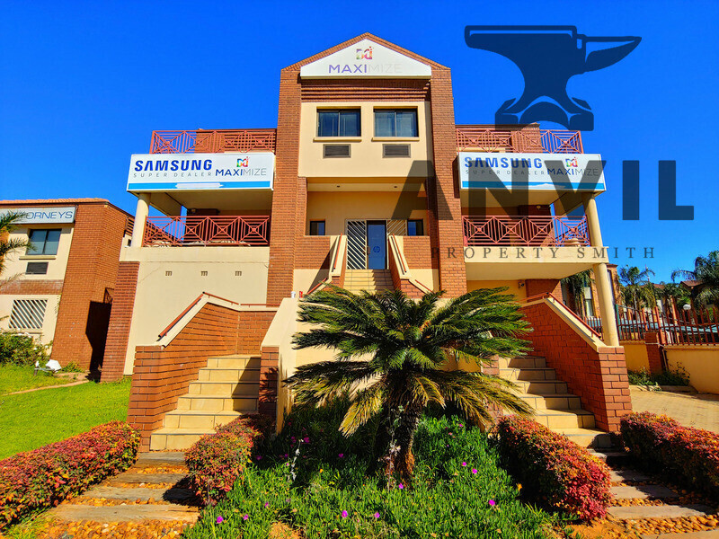 Panorama Office Park, Roodepoort - Building 10-1000m² property image 1