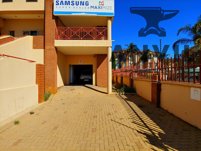 Panorama Office Park, Roodepoort - Building 10-1000m² property image 3