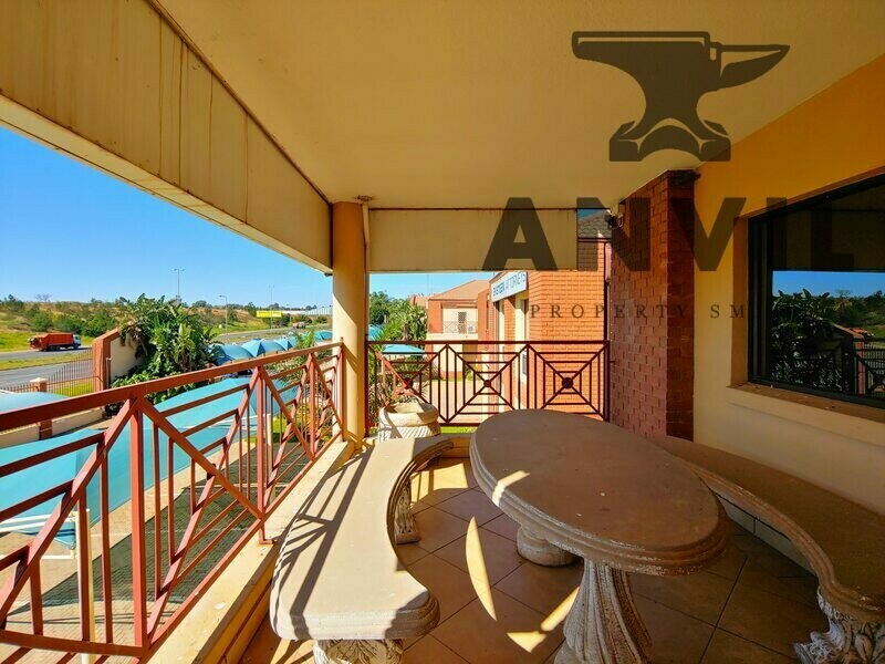 Panorama Office Park, Roodepoort - Building 10-1000m² property image 5