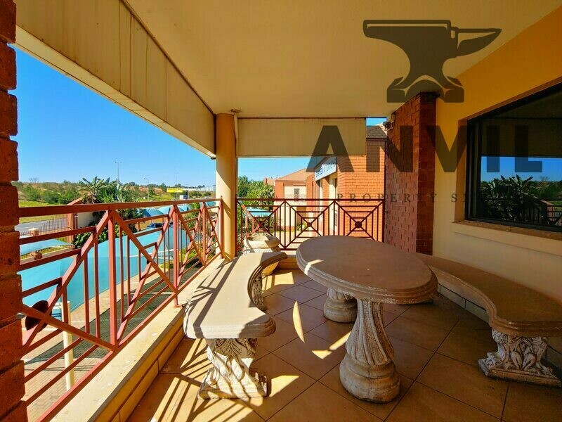 Panorama Office Park, Roodepoort - Building 10-1000m² property image 9