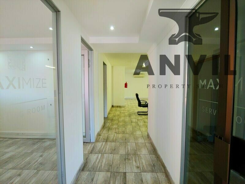 Panorama Office Park, Roodepoort - Building 10-1000m² property image 13