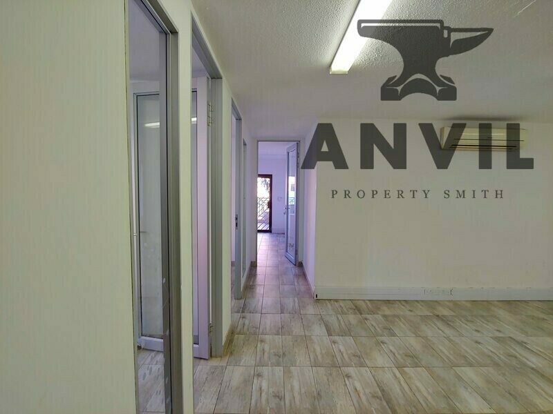Panorama Office Park, Roodepoort - Building 10-1000m² property image 16