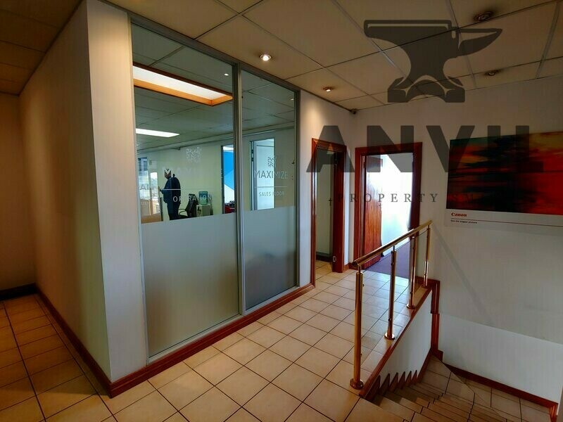 Panorama Office Park, Roodepoort - Building 10-1000m² property image 18