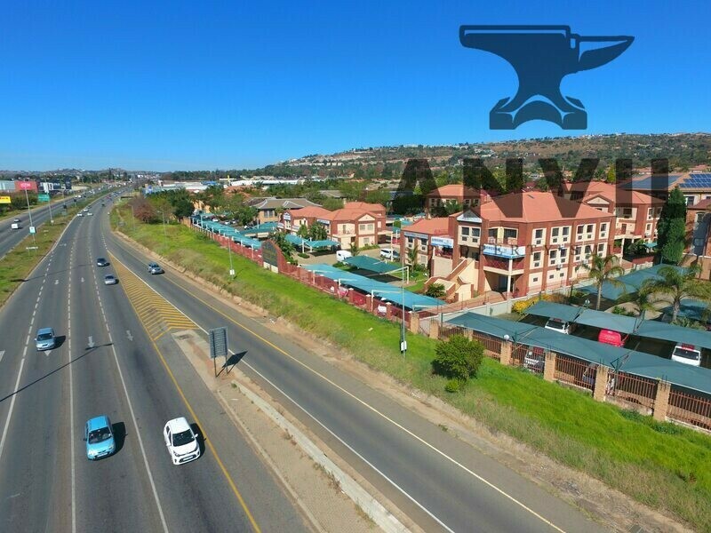 Panorama Office Park, Roodepoort - Building 10-1000m² property image 33