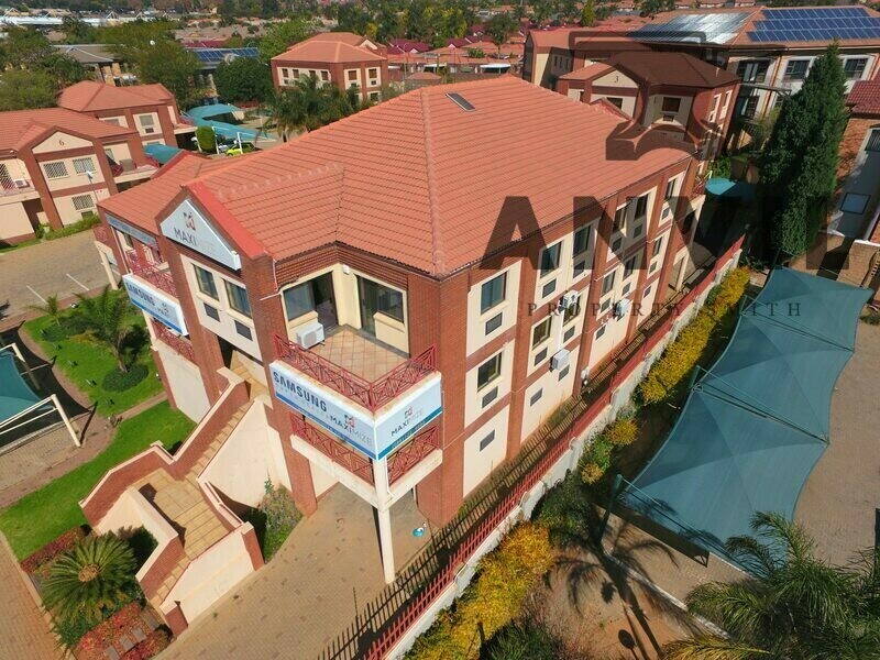 Panorama Office Park, Roodepoort - Building 10-1000m² property image 35