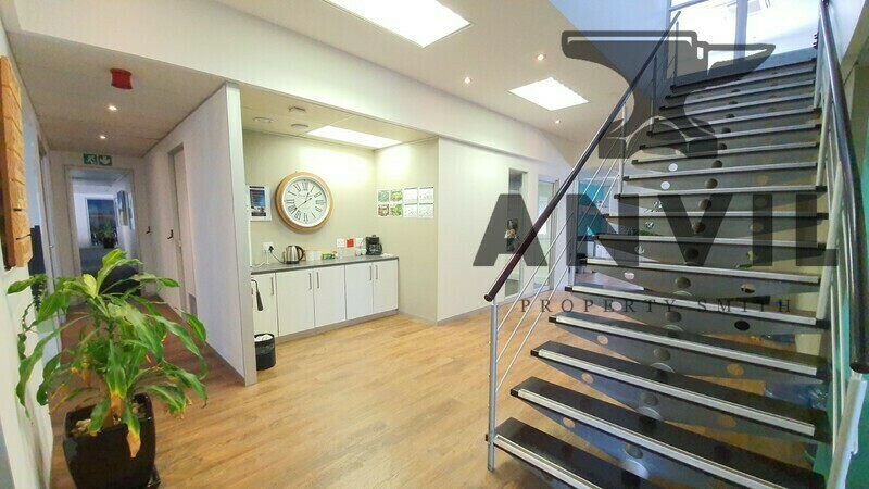 Waterford Place - 1st Floor (sublet) property image 11