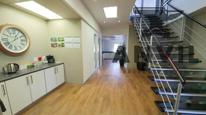 Waterford Place - 1st Floor (sublet) property image 12