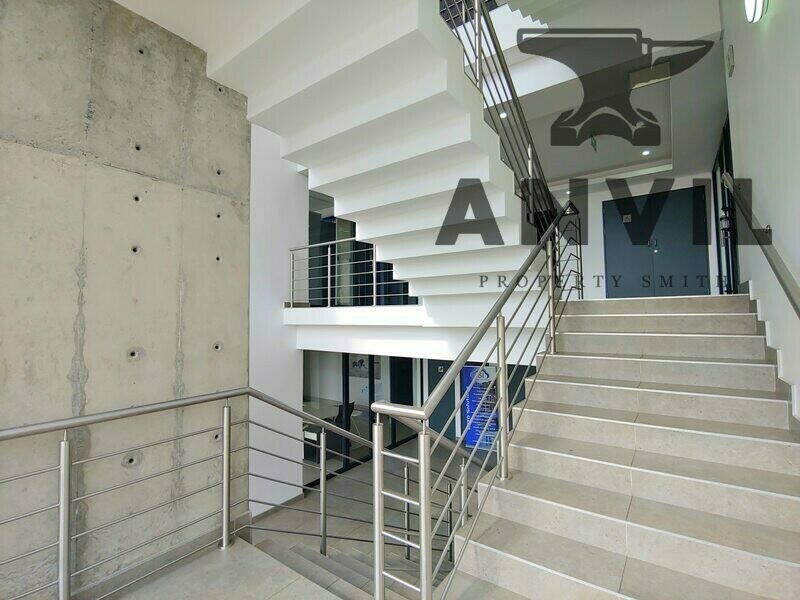 Lanseria Corporate Estate - Amelia Building property image 5