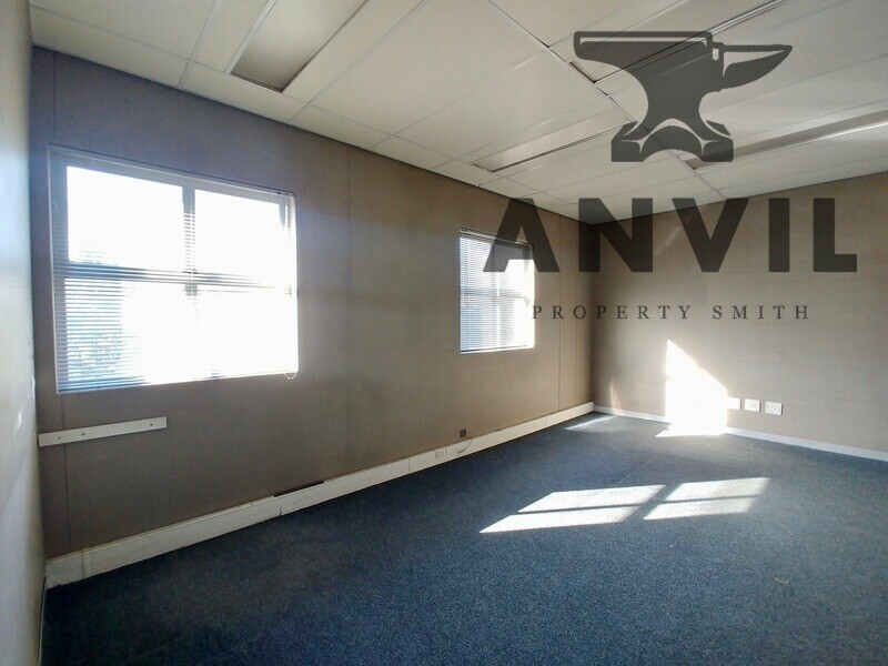 11 Kunene Circle - Entire Warehouse  property image 16