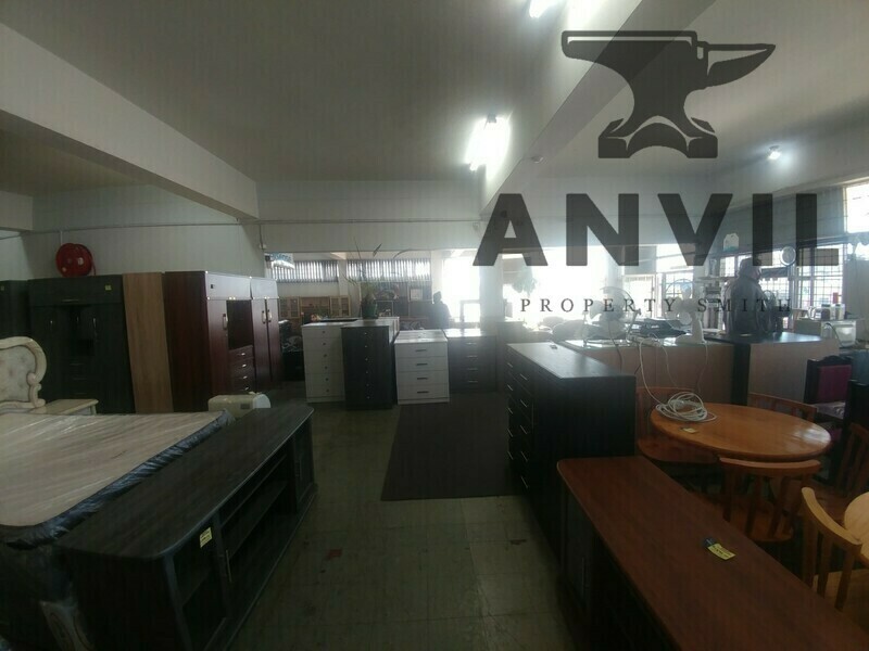 196 Commercial Rd - Ground Unit 1 property image 2