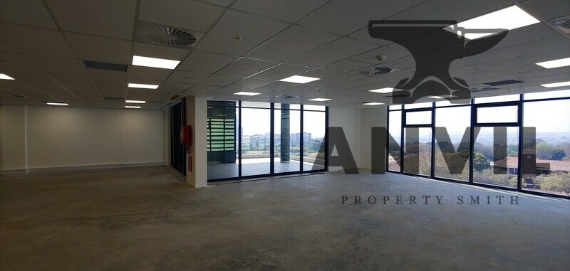 Illovo Central, Illovo, Sandton - 702 property image 3