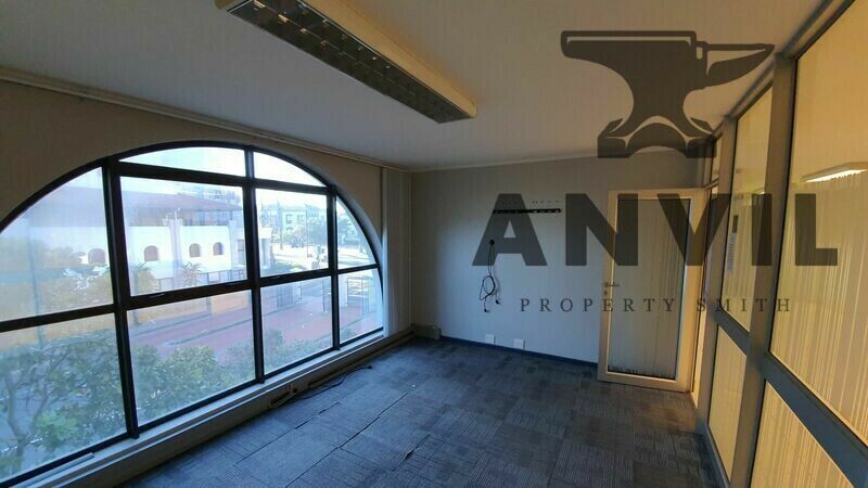 Heron Place - Mezzanine Level & 1st Floor property image 6