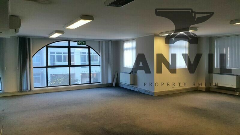 Heron Place - Mezzanine Level & 1st Floor property image 13