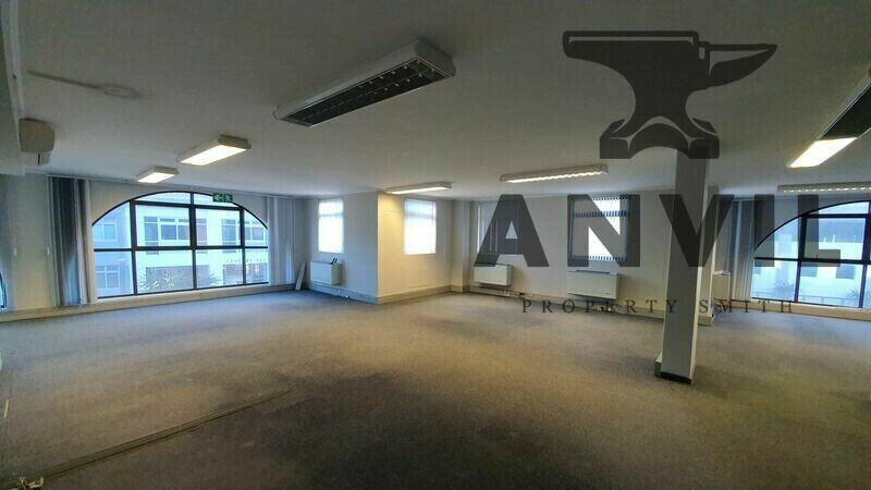 Heron Place - Mezzanine Level & 1st Floor property image 14