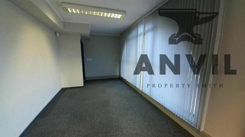 Heron Place - Mezzanine Level & 1st Floor property image 15