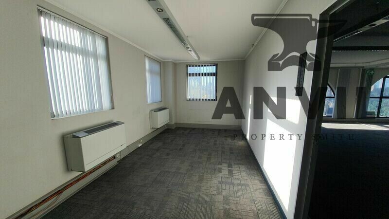 Heron Place - Mezzanine Level & 1st Floor property image 21