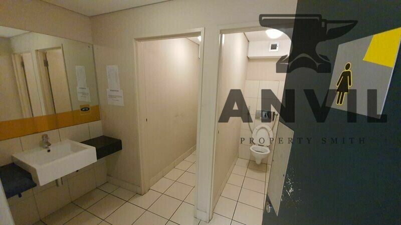 Heron Place - Mezzanine Level & 1st Floor property image 22