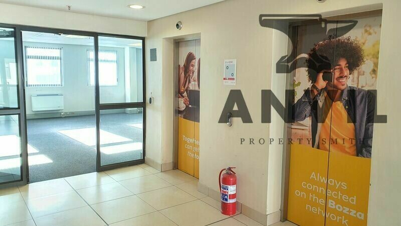 Heron Place - Mezzanine Level & 1st Floor property image 24