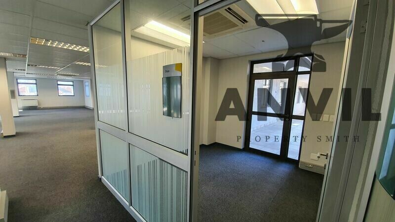 Heron Place - Mezzanine Level & 1st Floor property image 32