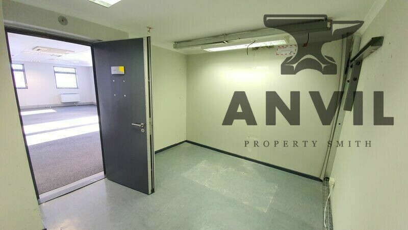 Heron Place - Mezzanine Level & 1st Floor property image 47