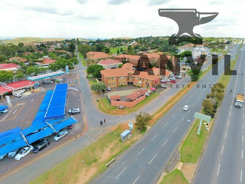 141 Ontdekkers Road, Roodepoort - Complete Building property image 13