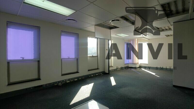 31 Wessel Road - Falcon House GF RHS property image 4