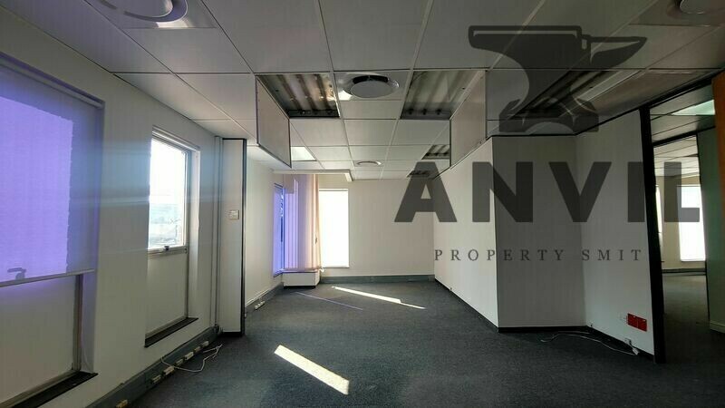 31 Wessel Road - Falcon House GF RHS property image 5