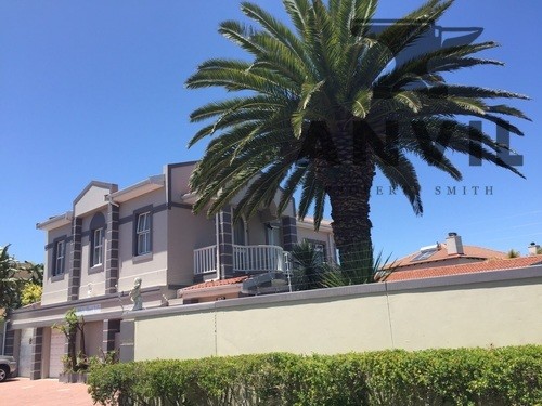 Atlantic Beach Villa, Sunset Beach, Cape Town - Atlantic Beach Villa property image 16
