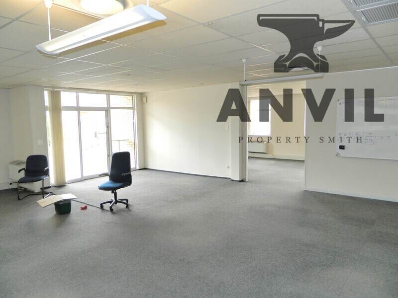 260 Surrey Avenue - First floor property image 4