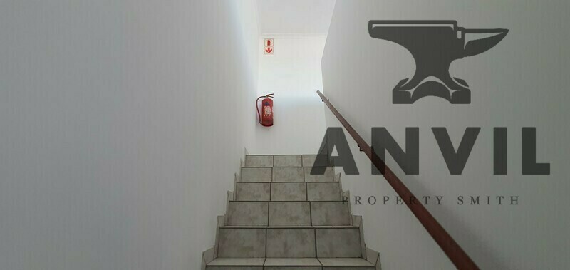 2 Olden Close - Unit 2 property image 8