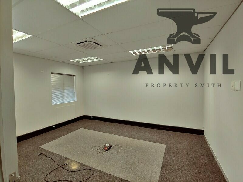 Clearwater Office Park, Roodepoort - Building 2 Ground Floor 20Gb property image 17