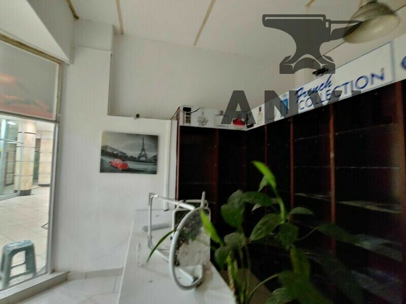 London House - Shop 17 property image 5