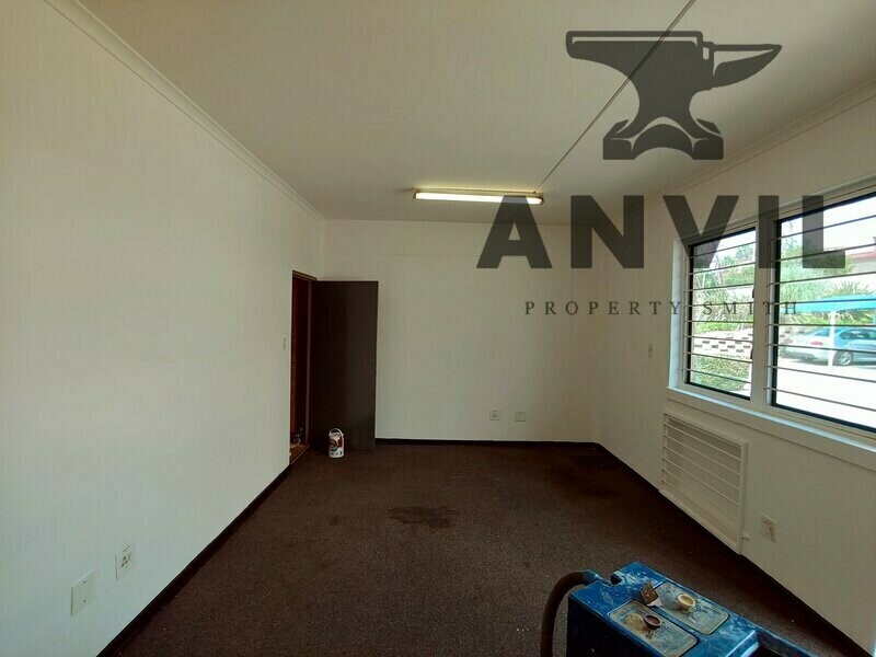 Graphite Park Industrial Park, Strijdom Park - Unit 44 property image 10