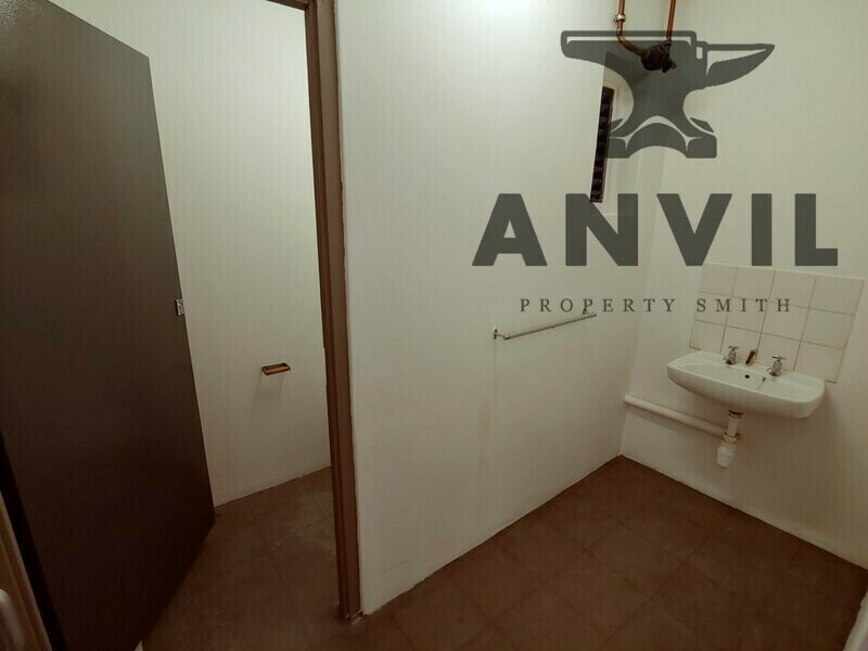 Graphite Park Industrial Park, Strijdom Park - Unit 44 property image 12