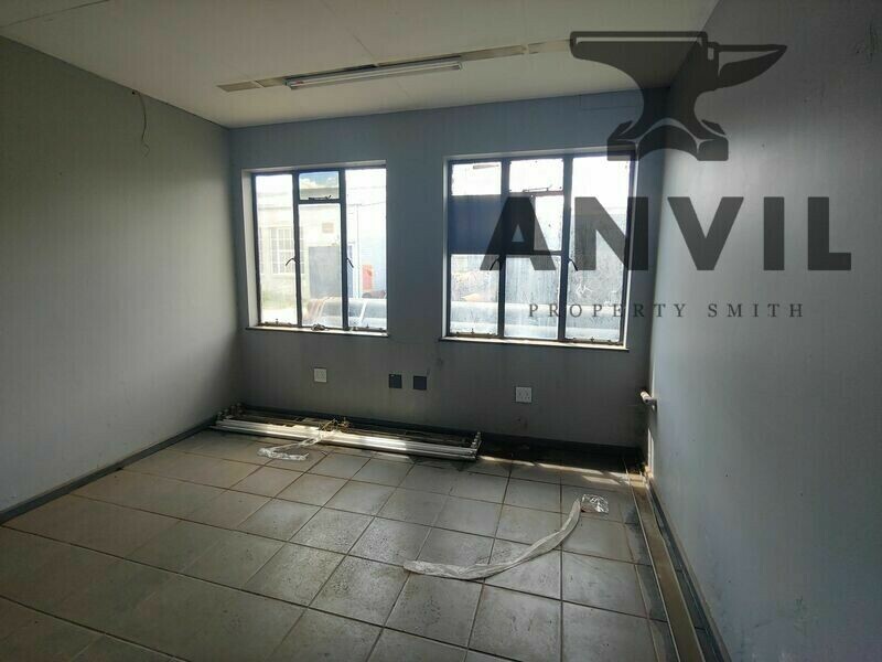 3 Fuchs Street, Alrode, Alberton - Ground Floor Unit 2 - Industrial warehouse to rent with three phase power - 2370sqm property image 17