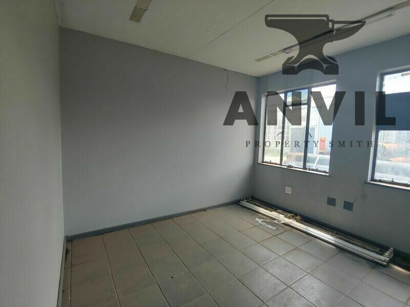 3 Fuchs Street, Alrode, Alberton - Ground Floor Unit 2 - Industrial warehouse to rent with three phase power - 2370sqm property image 18