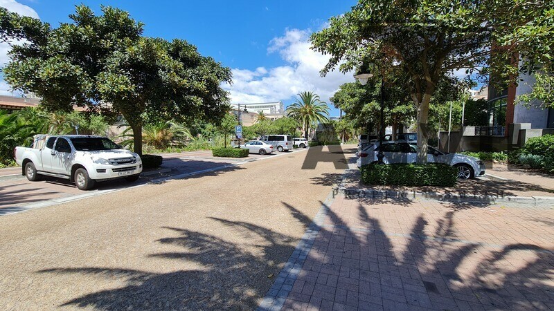 Manhattan Suites - Ground Floor  property image 2