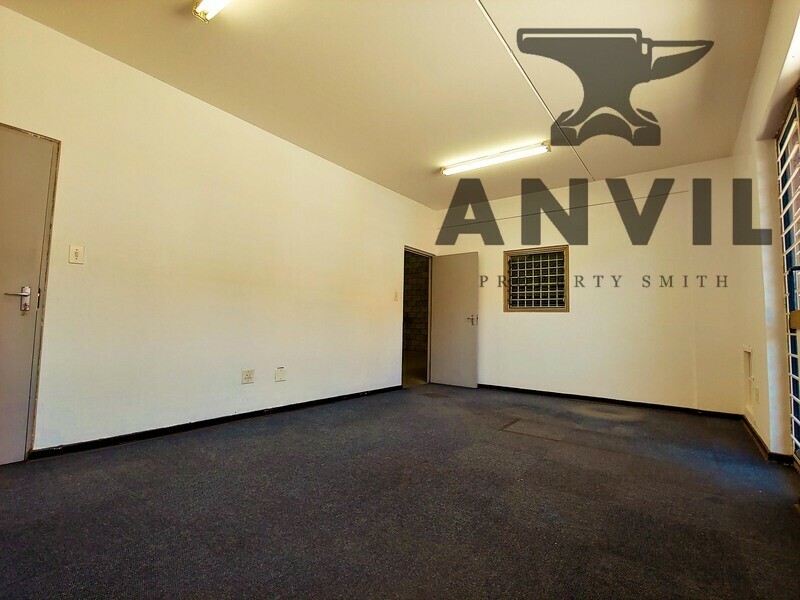 Graphite Park Industrial Park, Strijdom Park - Unit 19 property image 10 Graphite Park Industrial Park, Strijdom Park - Unit 19 property image 10