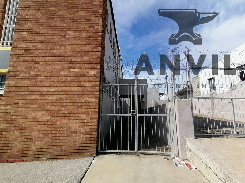 196 Commercial Rd - Ground Unit 1 property image 30