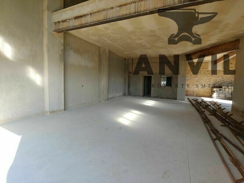 12 Langkloof Street - Ground Floor Mini Unit 1 - 233sqm - Mini warehouse unit with mezzanine area to rent in Alrode South property image 2