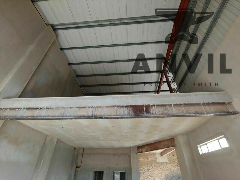 12 Langkloof Street - Ground Floor Mini Unit 1 - 233sqm - Mini warehouse unit with mezzanine area to rent in Alrode South property image 4