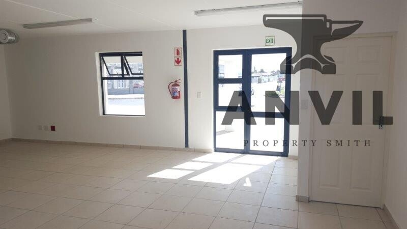 8 Port Street - Factory to let, Zinfandal Street, Saxenburg Park 2 property image 5