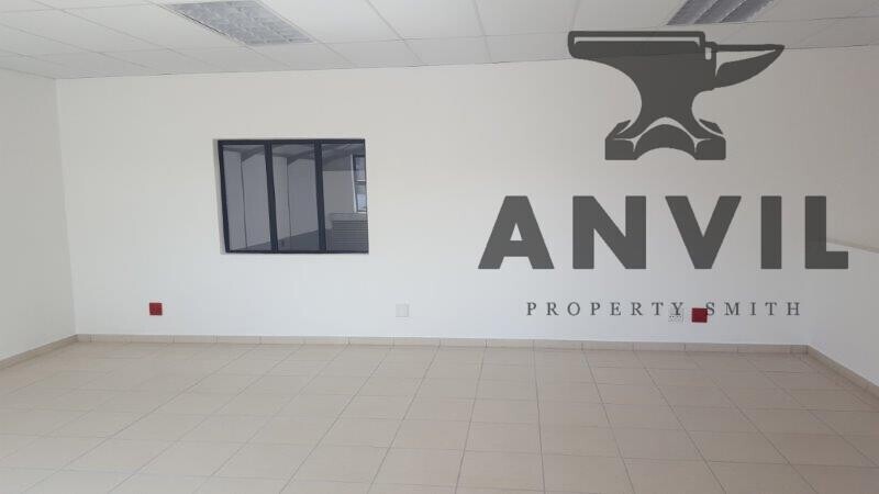 8 Port Street - Factory to let, Zinfandal Street, Saxenburg Park 2 property image 11