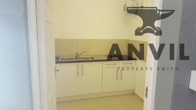 8 Port Street - Factory to let, Zinfandal Street, Saxenburg Park 2 property image 29