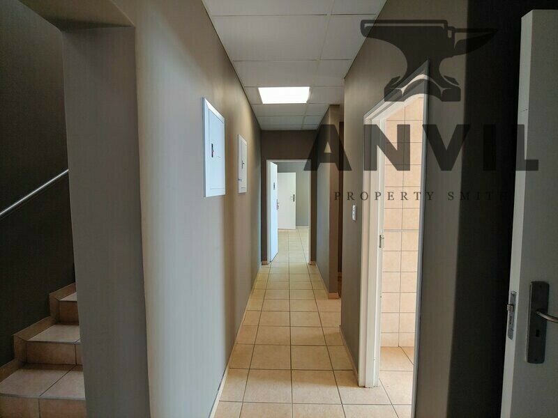 Honeydew Business Park, Roodepoort - Building D Unit 16,17  property image 17