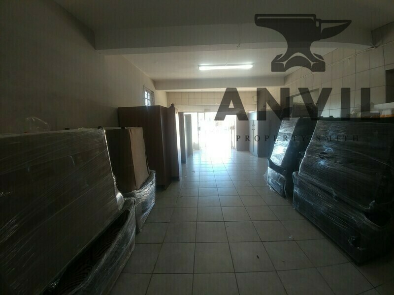 194 Commercial Rd - 194 Commercial road property image 3