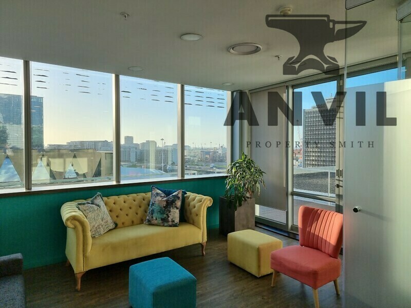 Convention Tower, Corner Heerengracht and Walter Sisulu Aveune - 8th Floor Unit property image 6