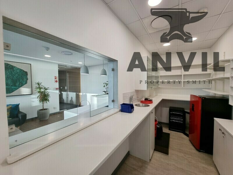 Convention Tower, Corner Heerengracht and Walter Sisulu Aveune - 8th Floor Unit property image 12