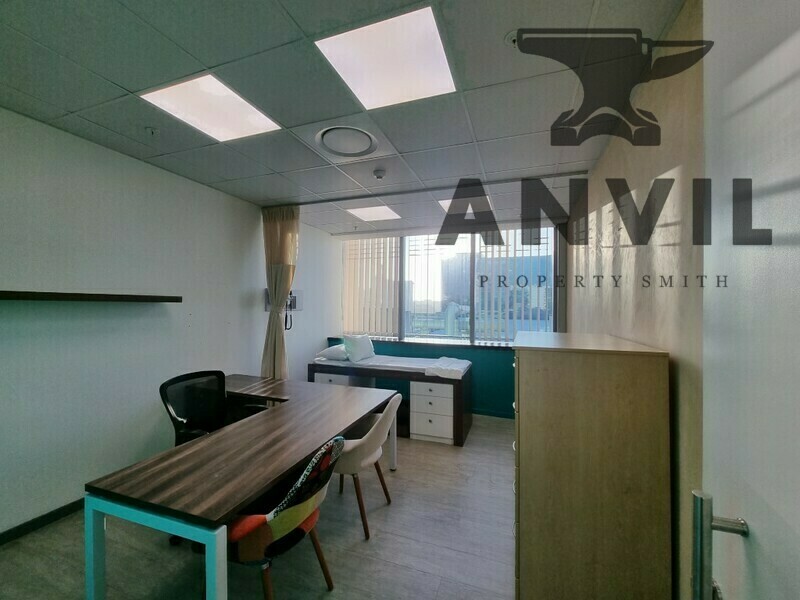 Convention Tower, Corner Heerengracht and Walter Sisulu Aveune - 8th Floor Unit property image 14